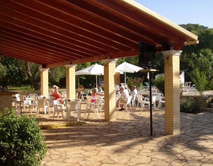 Отель Frosini Gardens Кассиопи Экстерьер фото